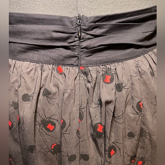 Sourpuss Black Widow Spider Swing Skirt size XL - Picture 6 of 10